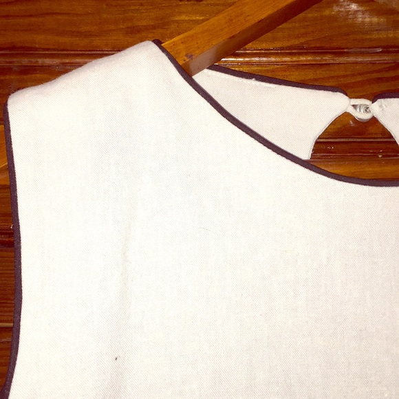 Gorgeous Top with Pearl Button - Picture 3 of 4